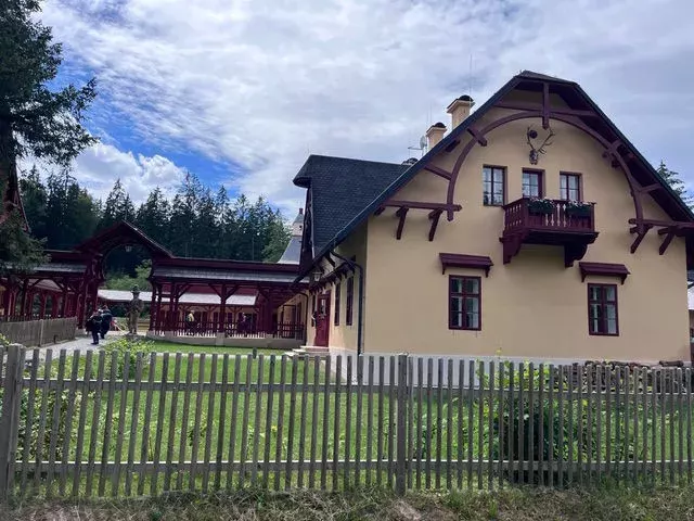 Zamek strasice 02